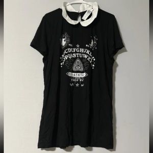 Hot topic Midnight hour quiji board collar shirt